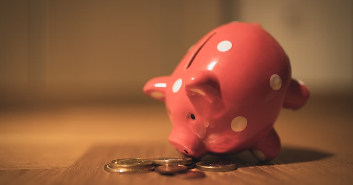 Piggy bank symbolizing retirement savings goals in Canada